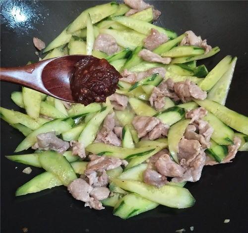 娛樂吃瓜醬找出5個(gè)錯(cuò)誤,娛樂吃瓜醬五宗“瓜”錯(cuò)誤揭秘