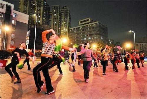 娛樂吃瓜醬廣場舞,娛樂吃瓜醬帶你領(lǐng)略全民運(yùn)動(dòng)風(fēng)采