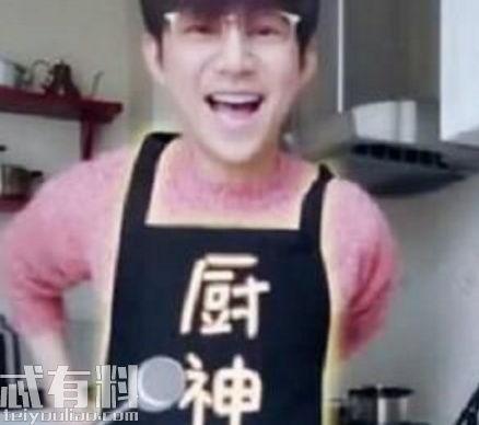 娛樂(lè)吃瓜醬正常老師夸自己,娛樂(lè)吃瓜醬中的教育風(fēng)采